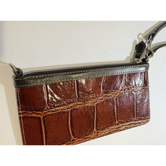 Dooney & Bourke Y2K Croc Embossed Leather Wristlet Cognac Duck Logo Zip Bag - Picture 5 of 13